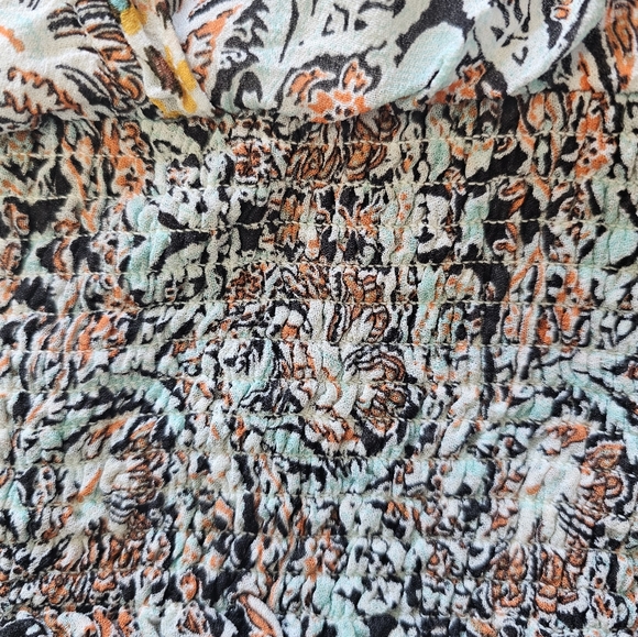Anthropologie Printed Ruffle Blouse~Medium - Picture 14 of 15